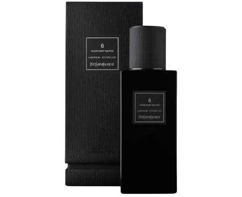 Yves Saint Laurent – Place Saint Sulpice 6